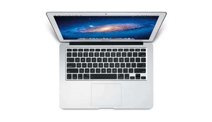 Apple MacBook Air MJVE2LL/A 13.3-Inch Laptop Intel Core i5 1.6GHz, 256GB, 8GB DDR3 [2015] (Refurbished) - Ships Quick!