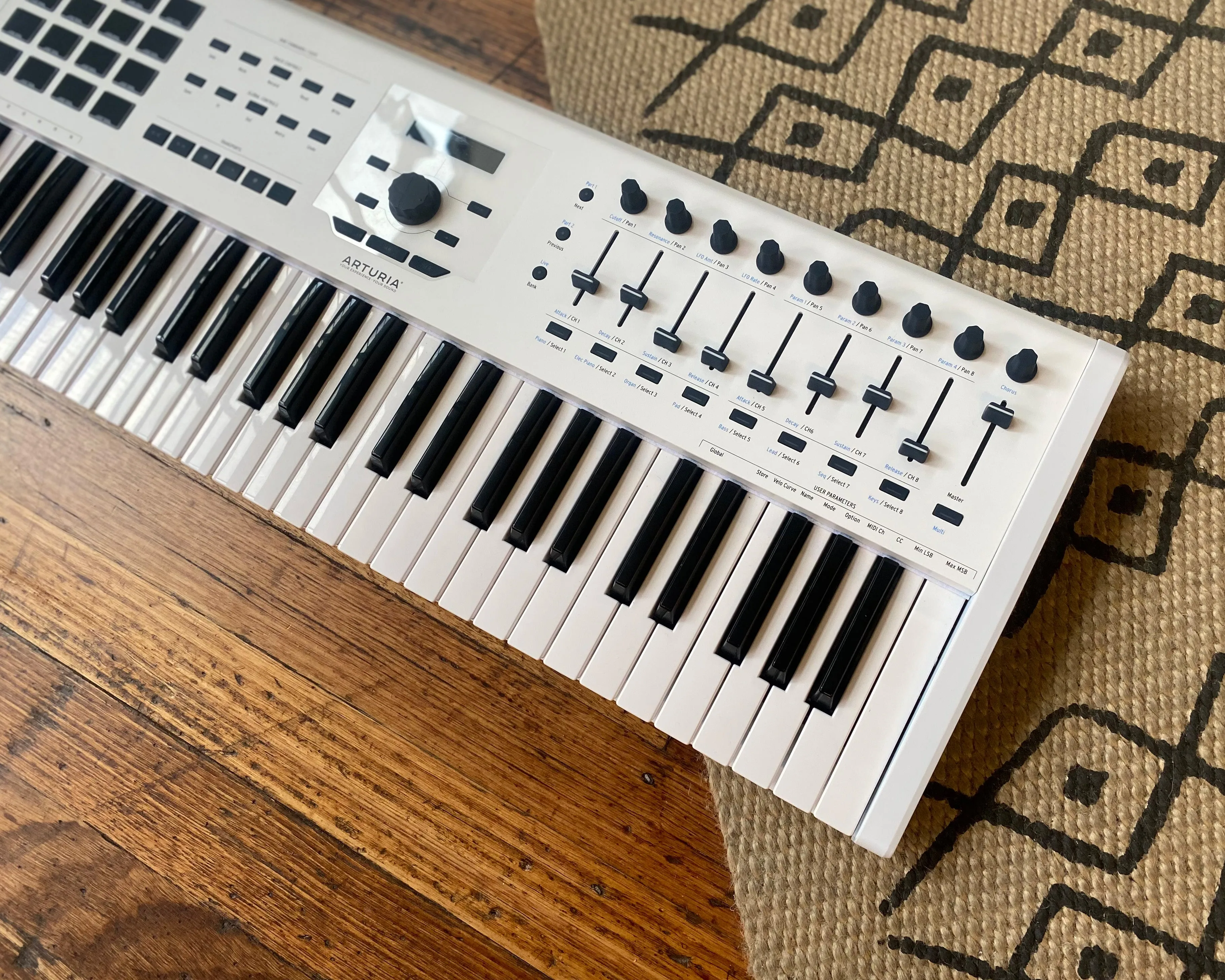 Arturia KeyLab 61 Mk2 - White (with warranty)