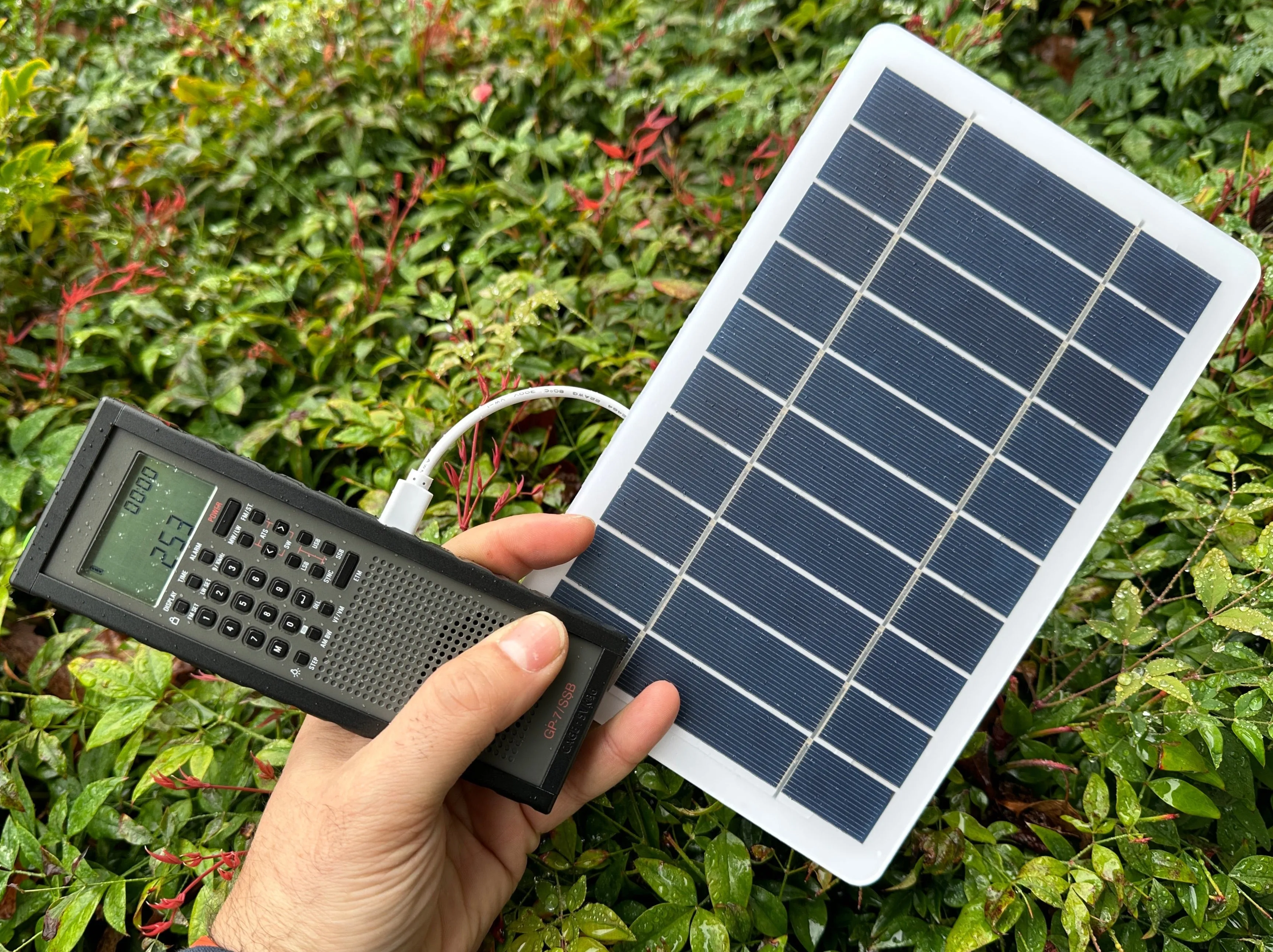 Auxiliary 5V USB Solar Panel Kit   Case