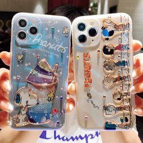 Cartoon Design Cute White Dog and Friends Charlie Sally Linus Blu Ray Line Up & Ice Cream Bling Bling iPhone Case 15 14 13 12 11 XS XR Max Plus mini