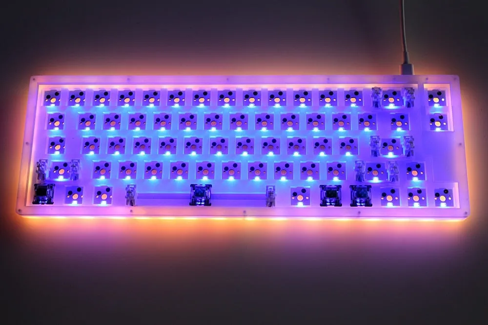 hot swappable YC66 Custom Mechanical Keyboard rgb smd switch type c acrylic case