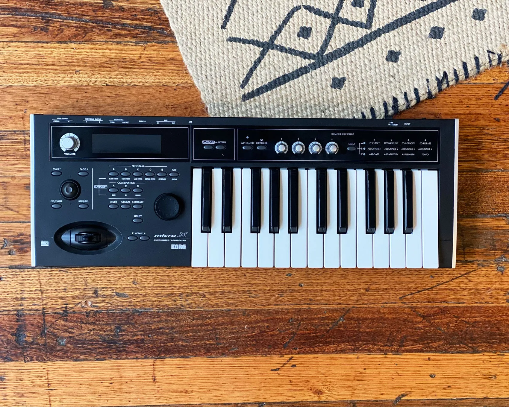 KORG Micro X Synthesizer/ Controller