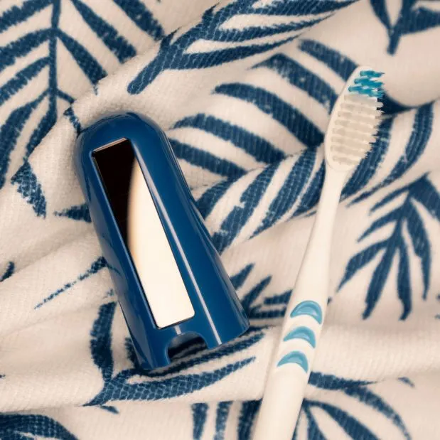 Mobilesteri Solar-Powered  UV-C Steriliser Toothbrush Cap - Blue