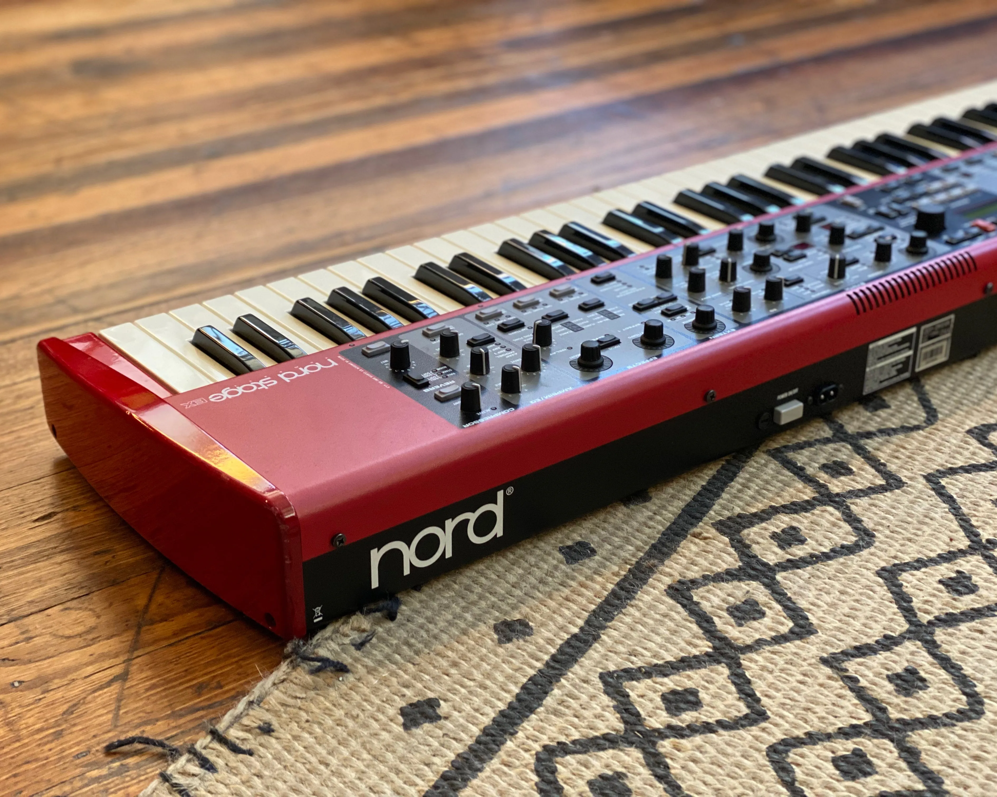 Nord Stage EX Compact SW73