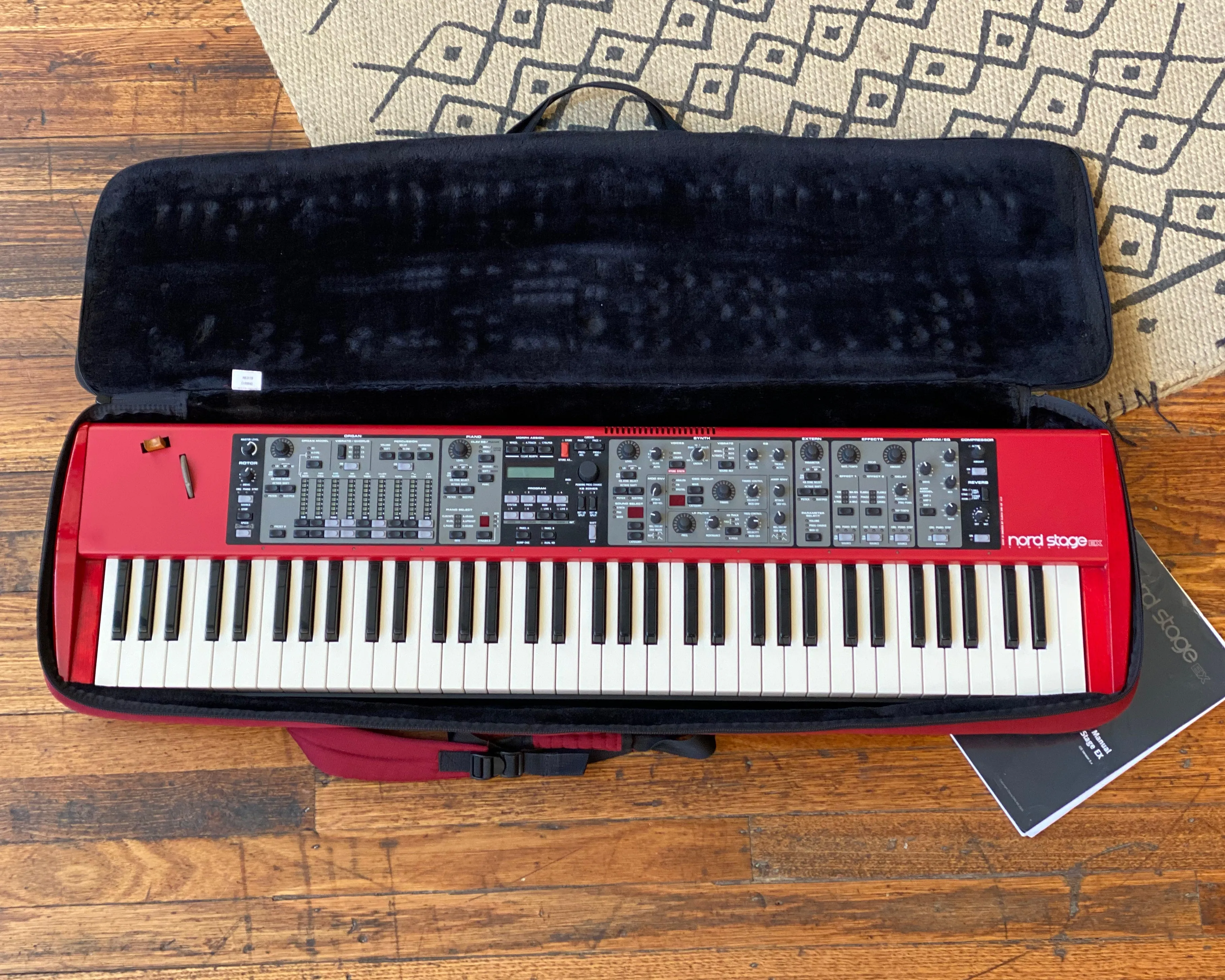 Nord Stage EX Compact SW73