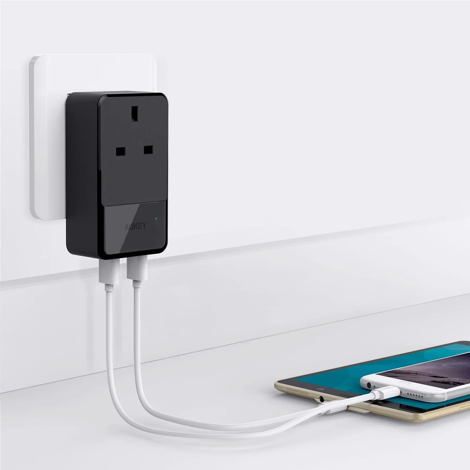 PA-S11 PowerHub Mini 4 USB Port With 1 Socket Travel Charger